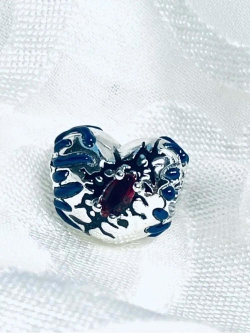 💖✨ NEW Stranger Things Glow Heart Charm – Upside Down 🌑